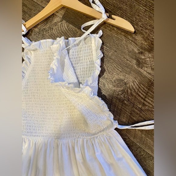 NEW ASOS design dress white summer dress, stroppy and adjustable - Picture 6 of 6